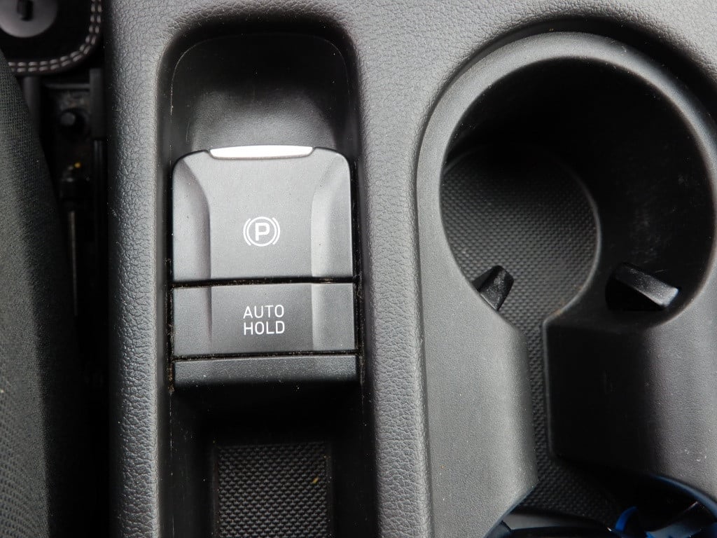 Hyundai Kona 1.6 gdi hev premium | 1e eig. | nl auto | trekhaak