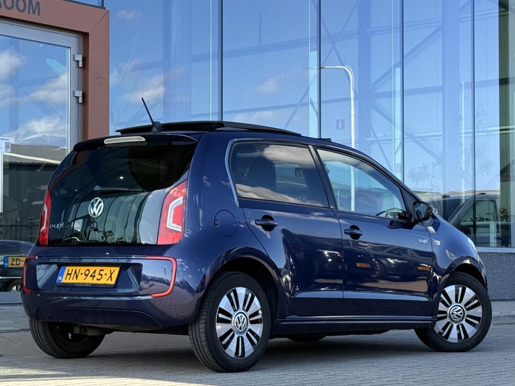 Volkswagen E-up! | pano | stoelverwarming | voorruitverwarming | cruise | d