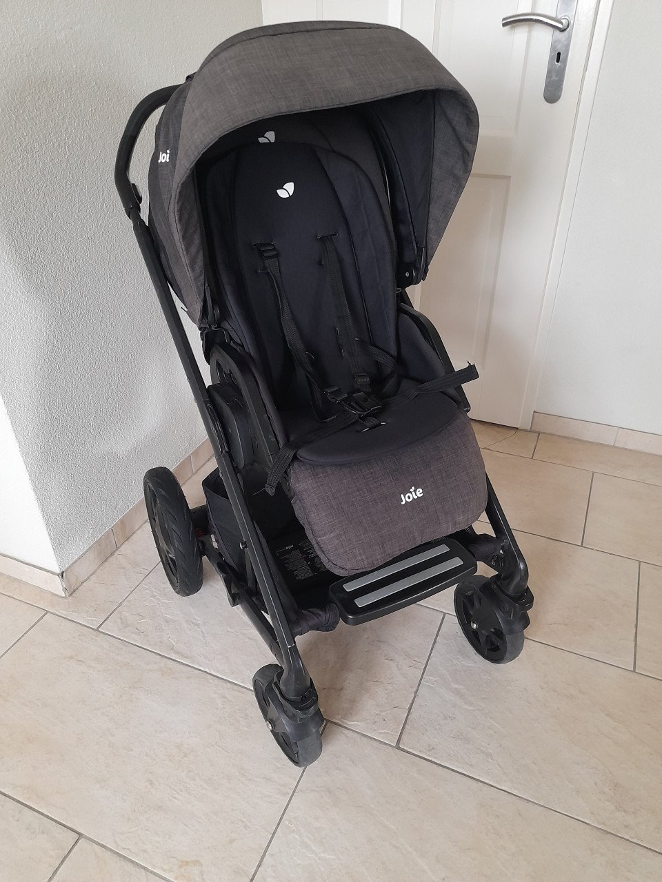 Joie Wandelwagen ( in goede staat )