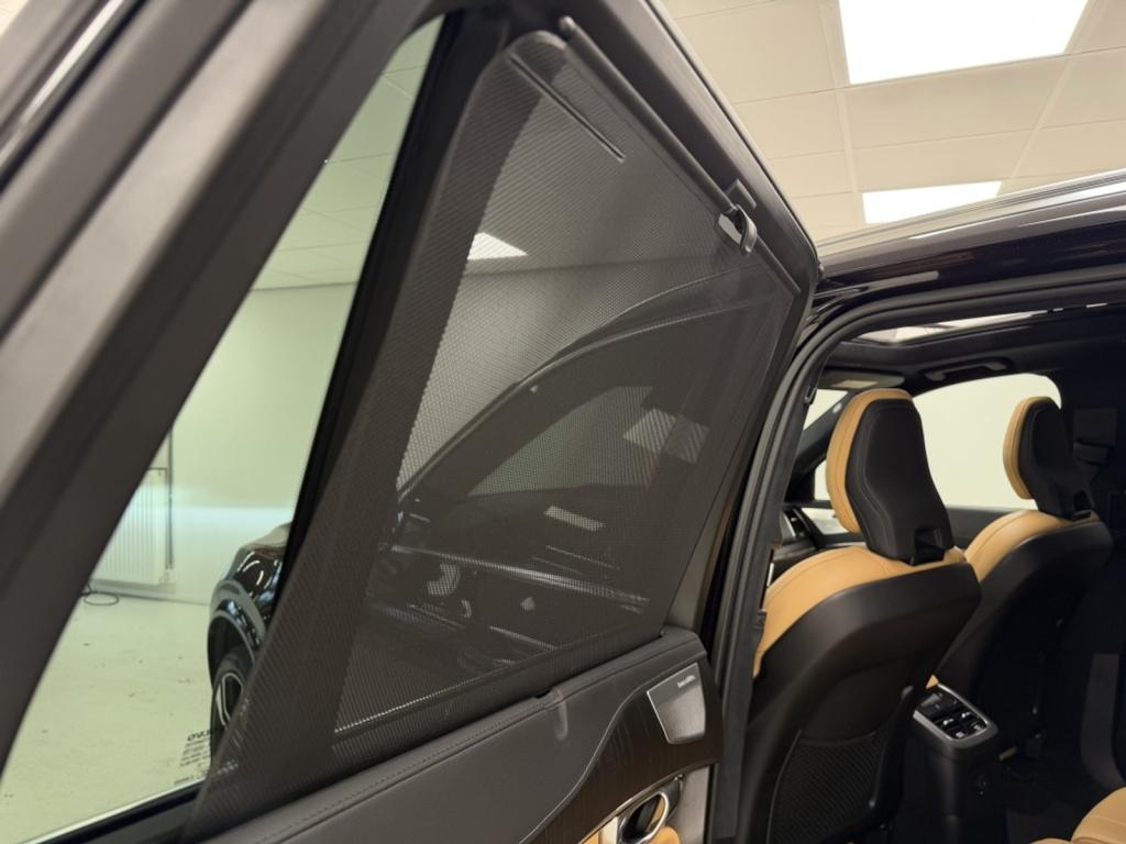 Volvo XC90 2.0 t8 plug-in hybrid awd ultra bright | luchtvering | b&w | mas