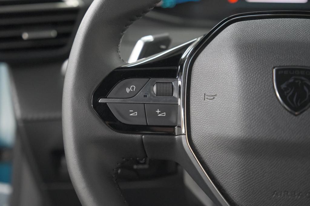 Peugeot 2008 hybrid 136 e-dcs6 style | apple carplay | parkeersensoren | cl