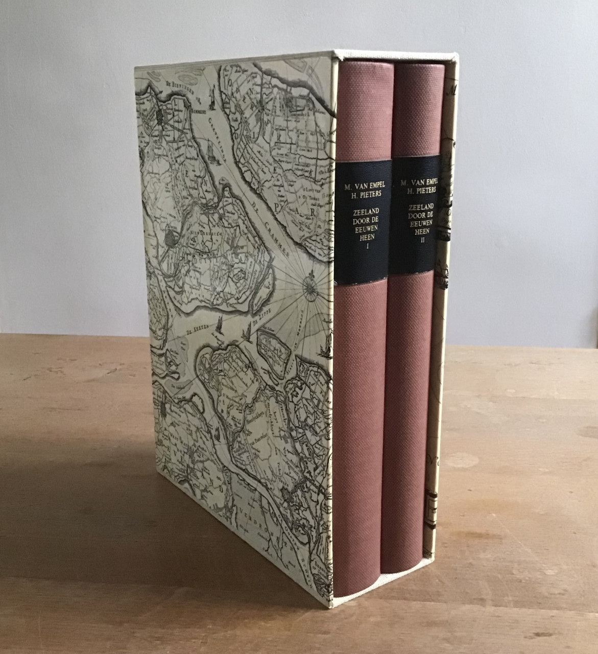 Zeeland door de eeuwen heen - 2 boeken in luxe box