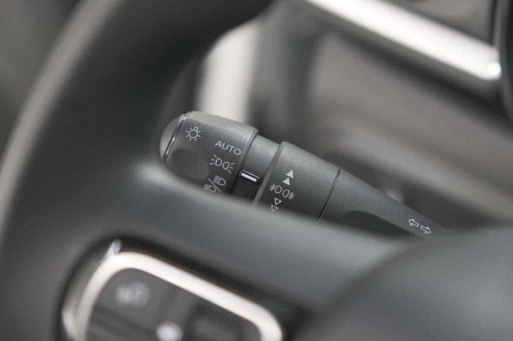Citroen C3 puretech 82 feel edition | parkeersensoren | apple carplay | nav
