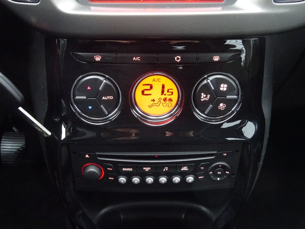 Citroen C3 1.0 vti collection climate / elektr. ramen / cruise control / na