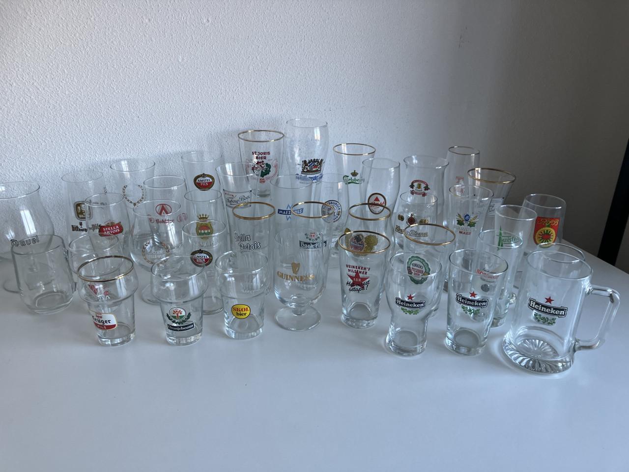 Verzameling bierglazen 140st