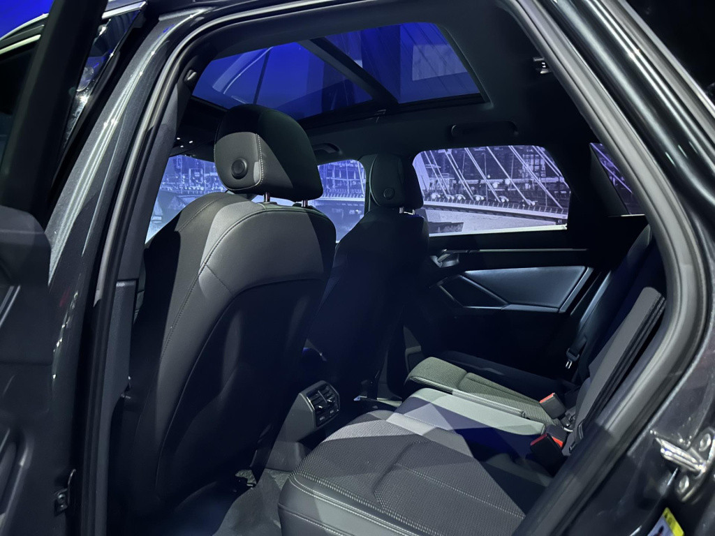 Audi Q3 35 tfsi s edition *pano*camera*trekhaak*
