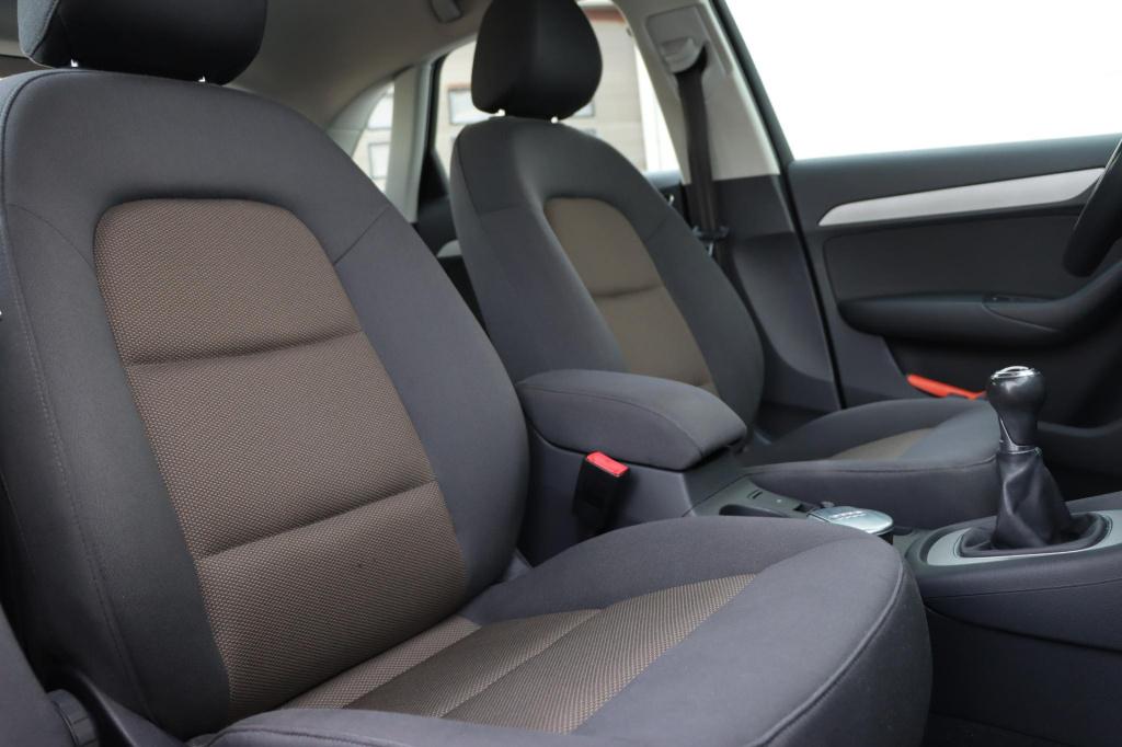 Audi Q3 1.4 tfsi pro line | navi | sensoren | cruise control