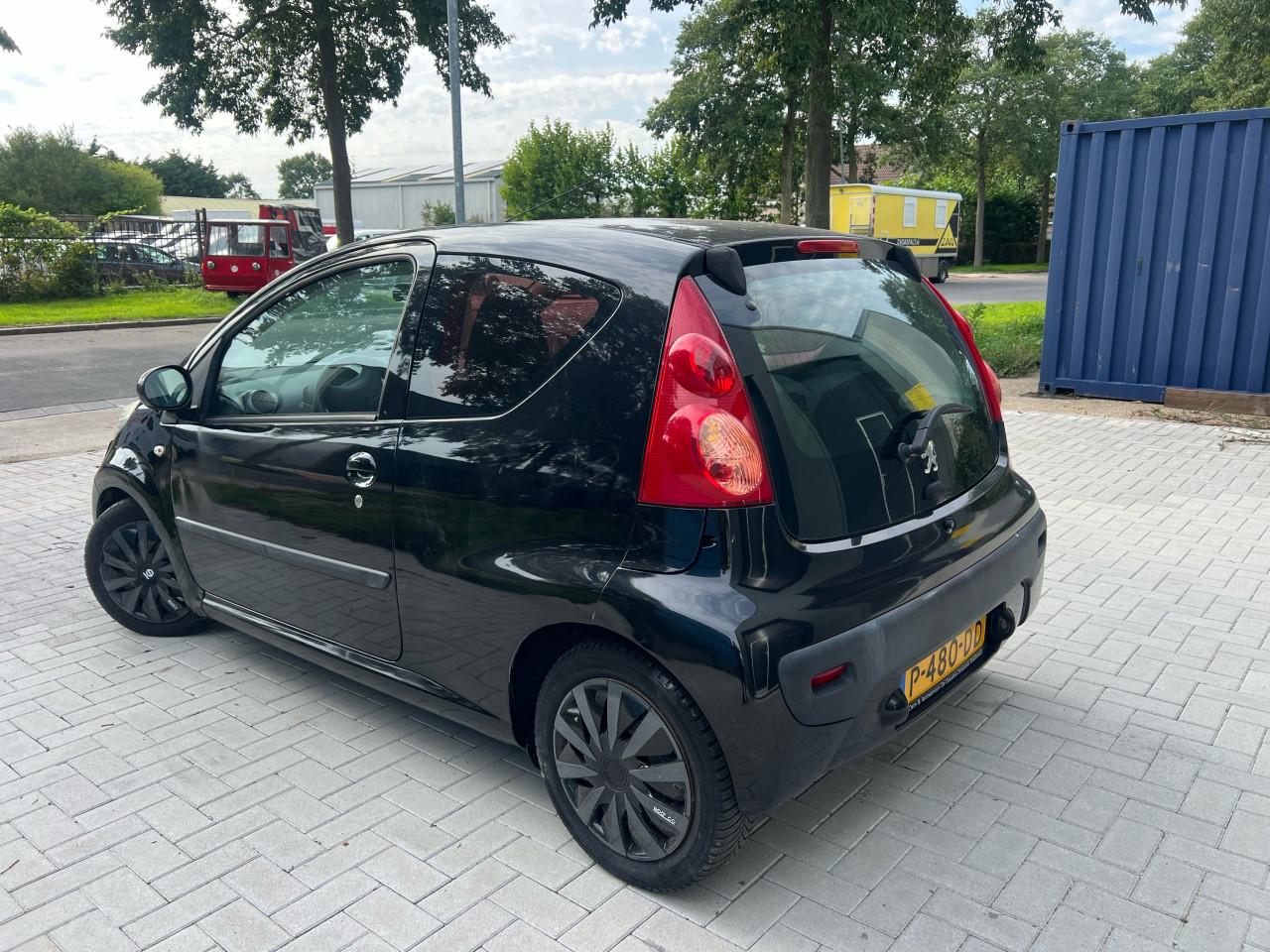 Peugeot 107 -1.0-12V XR 126.954km Jaar Apk