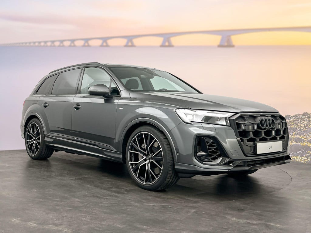 Audi Q7 pro line s 55 tfsi e 290 kw / 394 pk suv 8 versn.