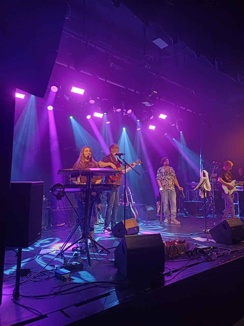 RE-ACT brengt de beste Pop & Rock covers naar jouw feest!
