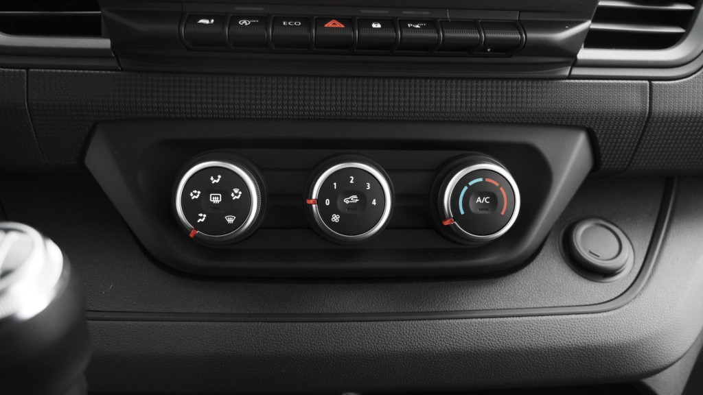 Renault Trafic 2.0 blue dci 150 t30 l2h1 start | trekhaak | camera | airco 