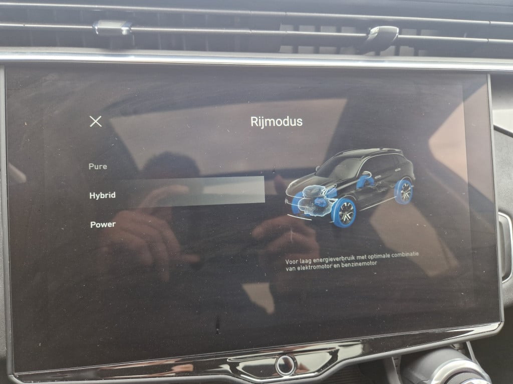 Lynk & Co 01 1.5 plug in hybrid 261pk , panodak , 360 gr camera , carplay