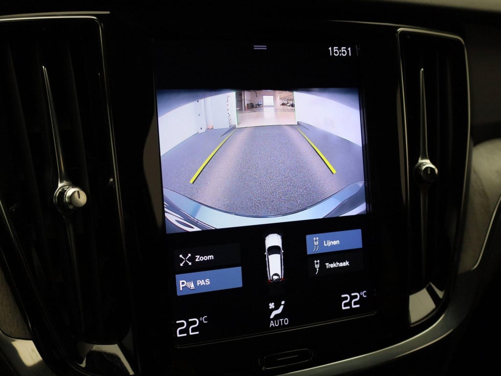 Volvo V60 2.0 t6 recharge awd inscription | automaat | lmv | trekhaak | led