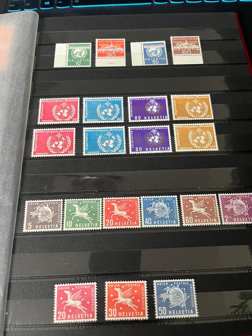 Kleine collectie Zwitserland postfris in album