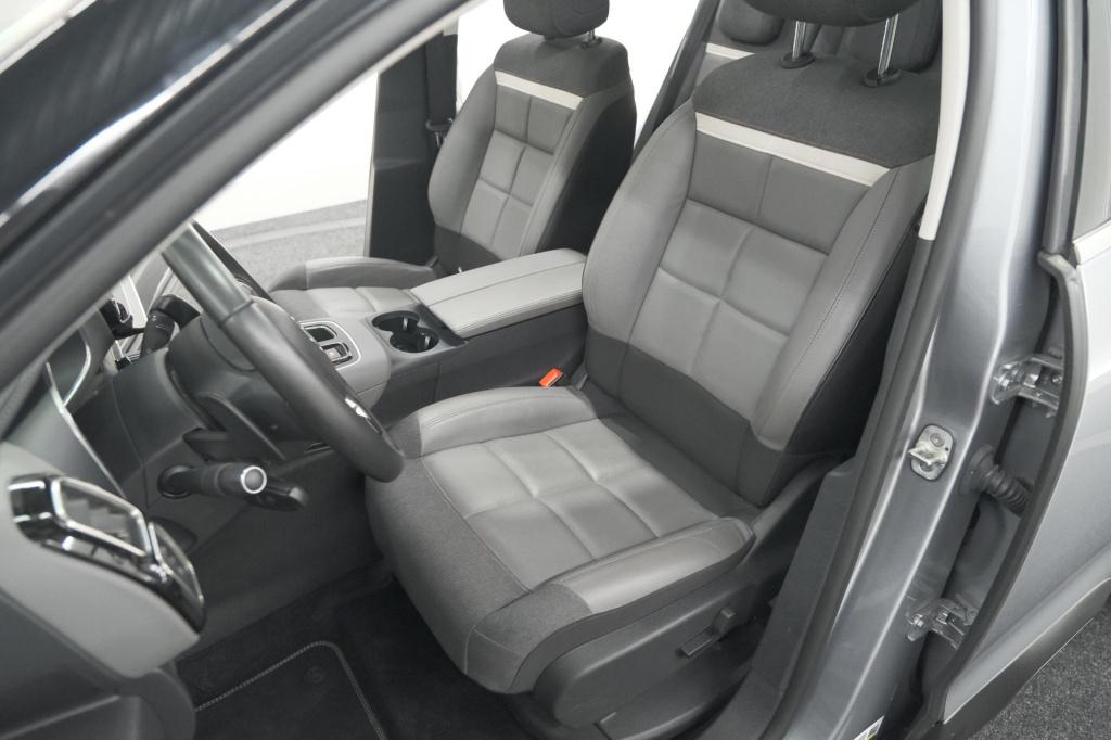 Citroen C5 Aircross puretech 130 eat8 business plus | trekhaak | panoramada