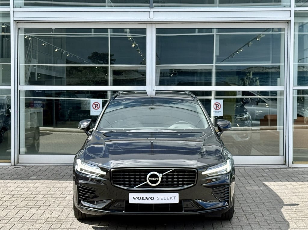 Volvo V60 t6 340pk recharge r-design| adap.cruise| trekhaak| camera| h&k s