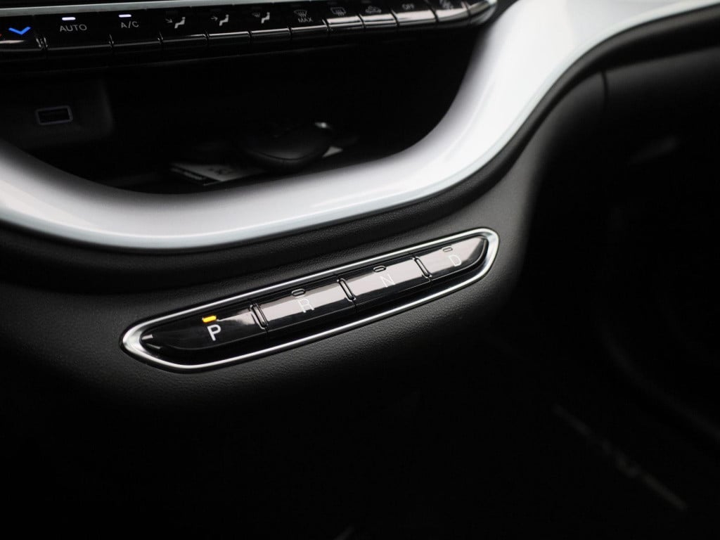 Fiat 500 icon 42 kwh | navigatie | panoramadak | apple carplay / android au