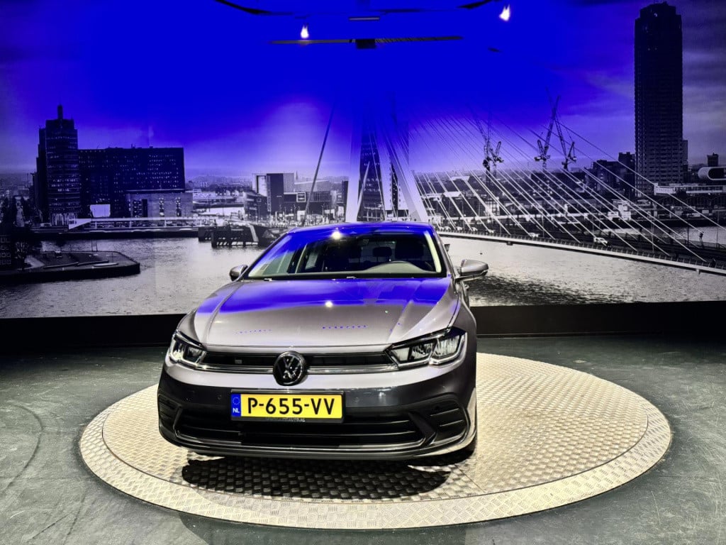 Volkswagen Polo 1.0 tsi life *dsg*acc*pdc*navi*