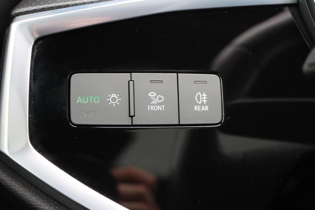 Audi Q3 sportback 45 tfsi e s edition 245pk s-tronic