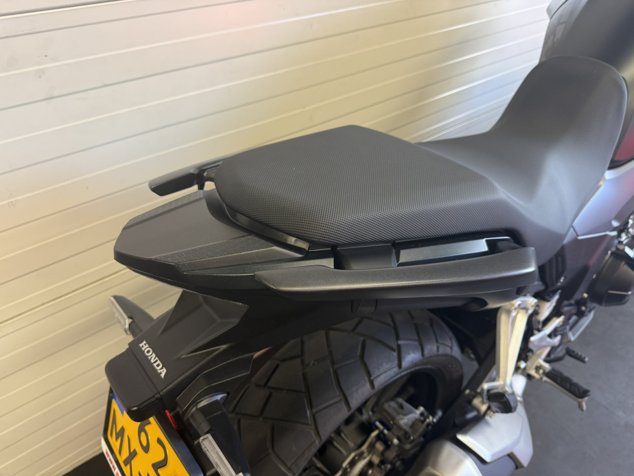 Zeer nette Honda CB500X slechts 5800km en garantie!