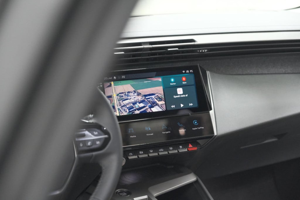 Peugeot 408 1.2 hybrid 136 e-dsc6 allure | 360 camera | navigatie | parkeer