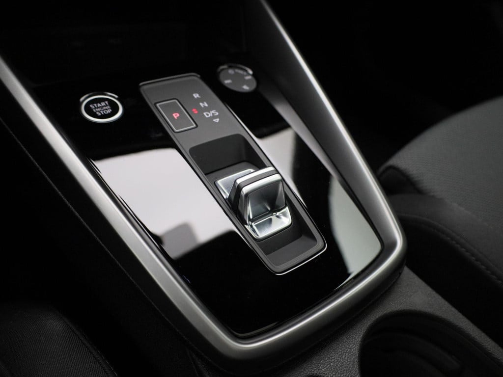 Audi A3 sportback 45 tfsi e s edition competition 245 pk | s-line | automaa