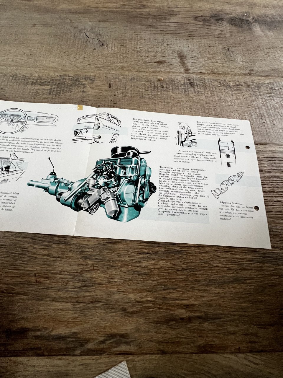 Ford Anglia autobrochure