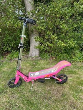 Space scooter nog in goede staat