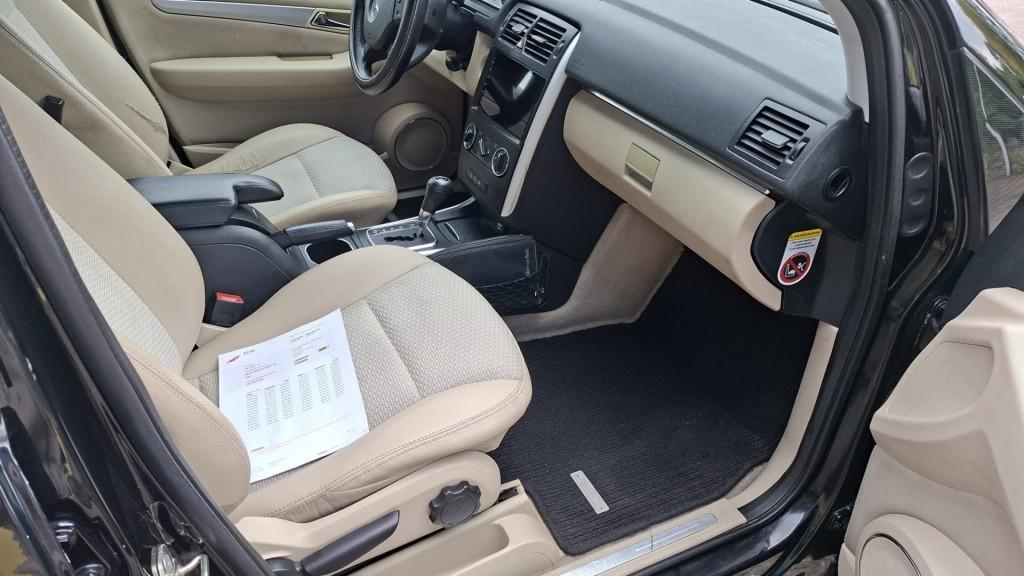 Mercedes klasse 200 Automaat 5drs bj:2008 airco-navigatie lm-velgen