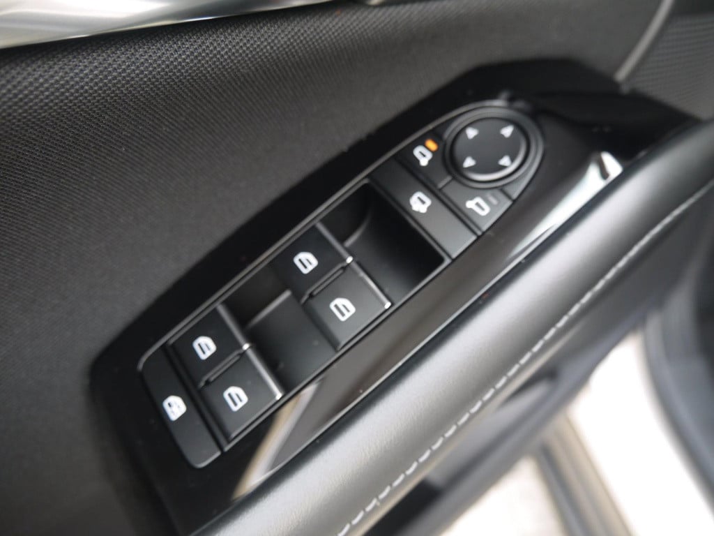 Mazda Cx-30 2.5 e-skyactiv-g m hybrid centre-line
