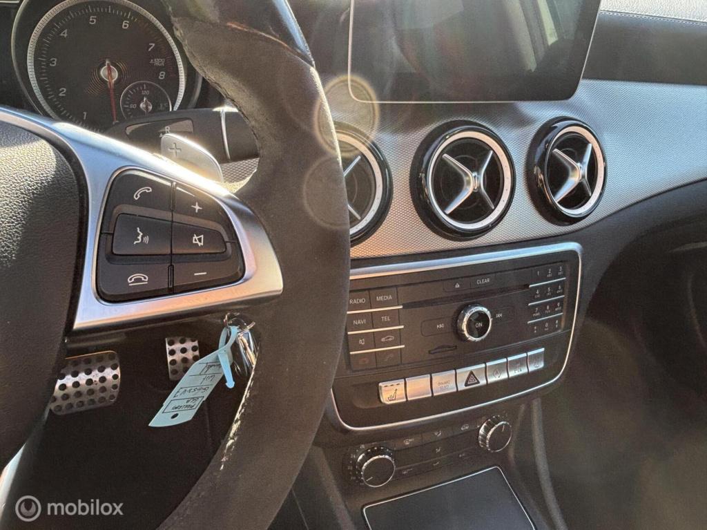 Mercedes-Benz Gla-klasse 200 premium plus amg edition