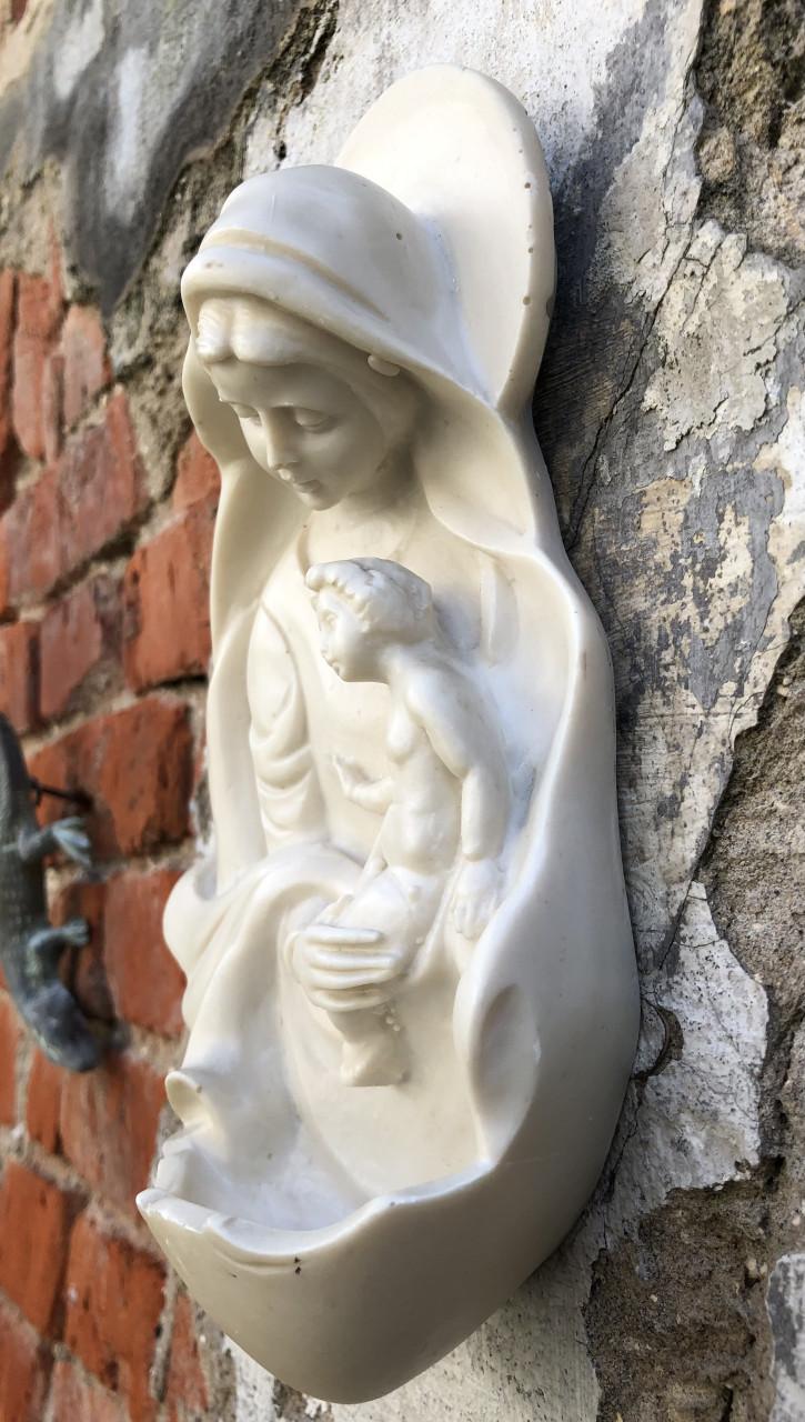 Zeer mooie brocante heilige hanger met Maria en kind