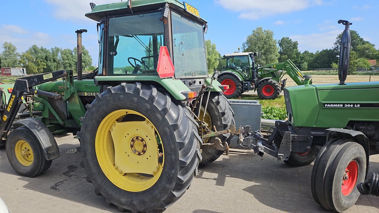 John deere 2040