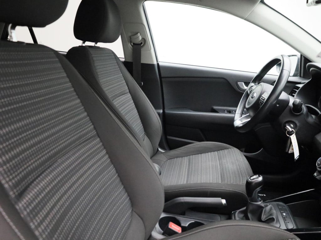 Kia Stonic 1.0 t-gdi mhev dynamicplusline | lmv | navigatie | parkeer senso