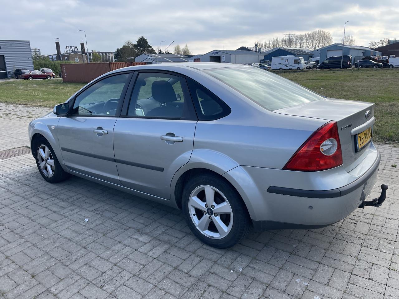 Ford focus 1.6 first edition
