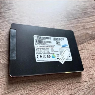 Samsung 256GB SSD