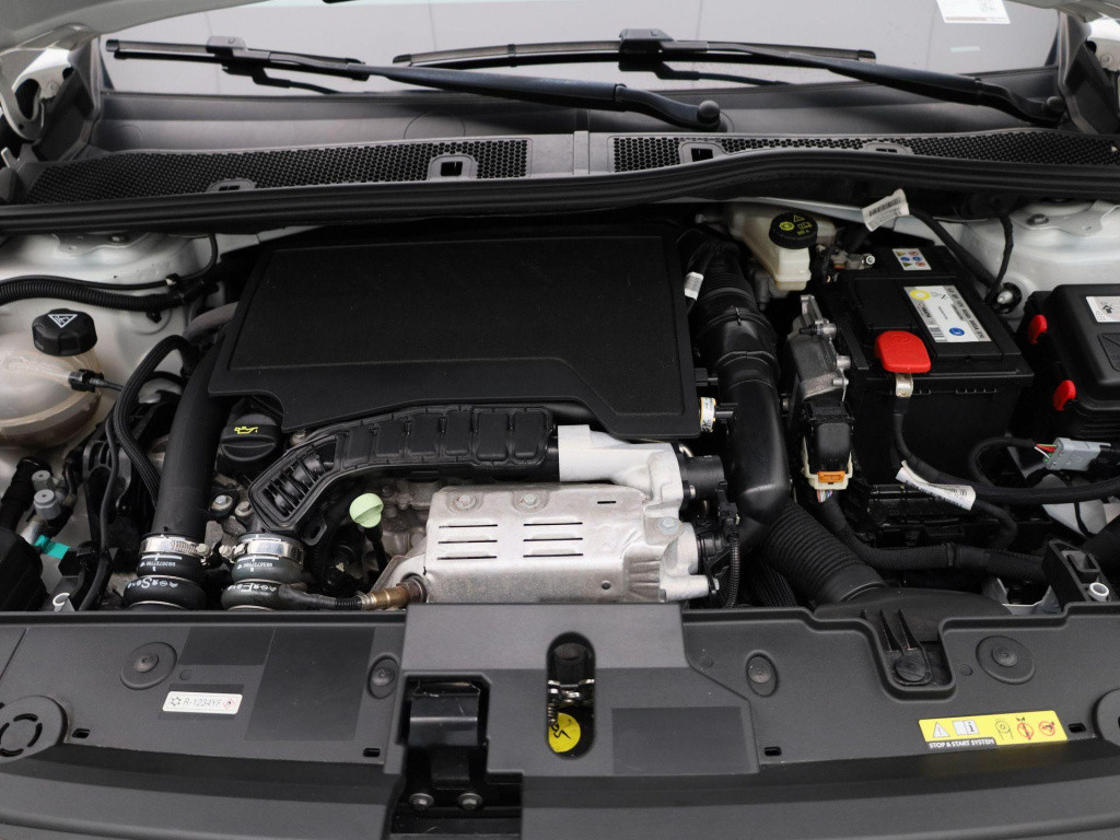 Opel Corsa 1.2 edition 100pk | parkeersensoren | apple carplay/android auto