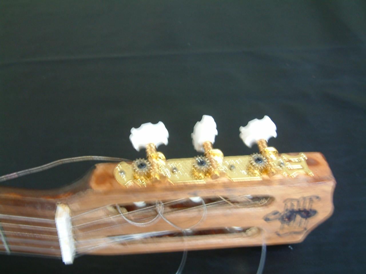 Gitaar klassiek   100 euro