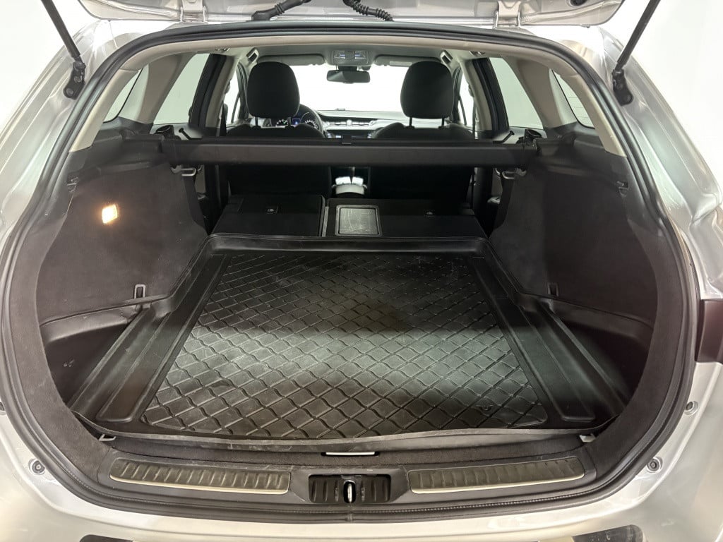 Toyota Avensis touring sports 1.8 vvt-i skyv. ltd