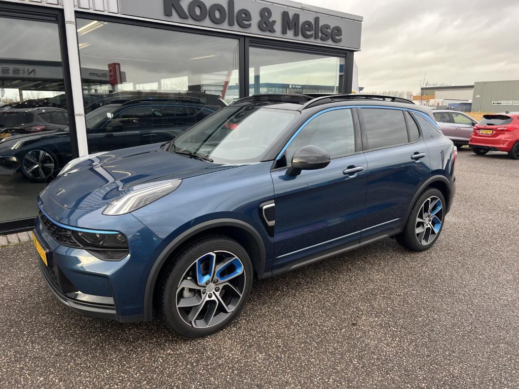 Lynk & Co 01 1.5 261pk phev 7dcth plug in hybrid ,trekhaak , pano dak , 360