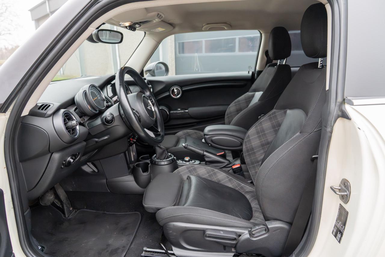 Mini Cooper 1.5 AUT - Sport stand