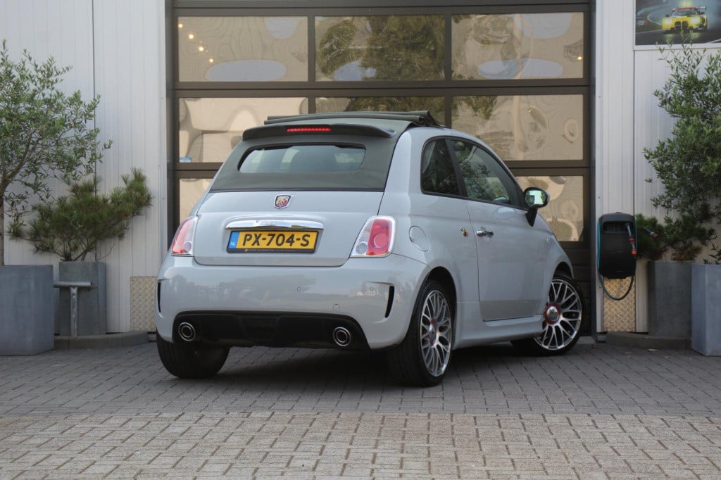 Abarth 500c 1.4 t-jet scorpione - actieprijs €11.735,- t/m 20 augustus!