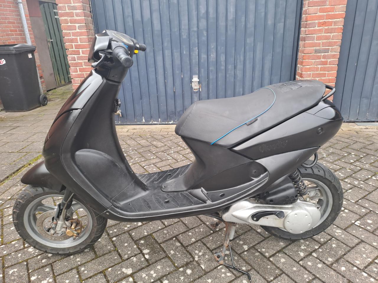 Te koop peugeot vivacity rijden of voor onderdelen