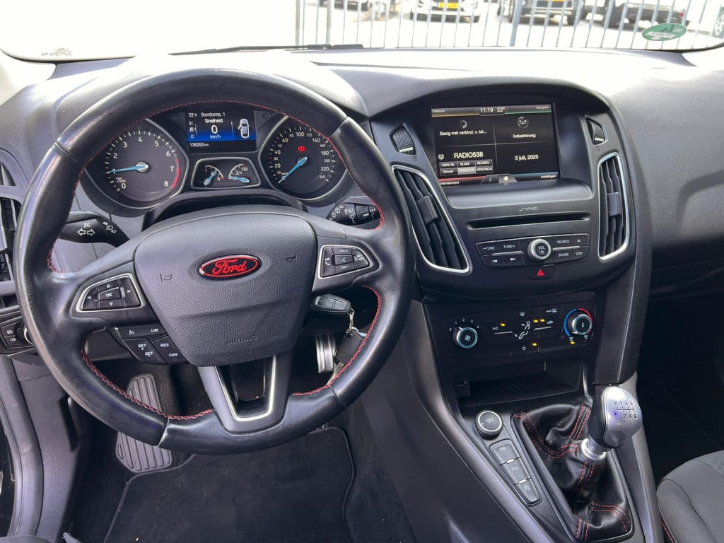 Ford Focus 1.5 black edition