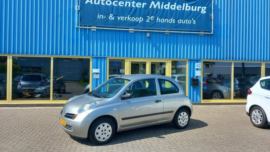 Nissan Micra 1.0 basis