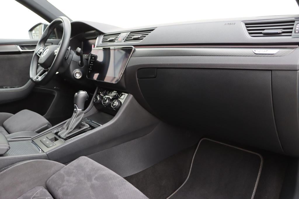 Skoda Superb combi 1.4 tsi iv sportline business 218pk dsg6