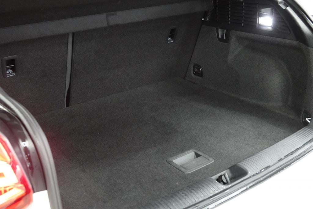 Audi Q2 1.0 tfsi sport | stoelverw. | led | pdc | 19" |