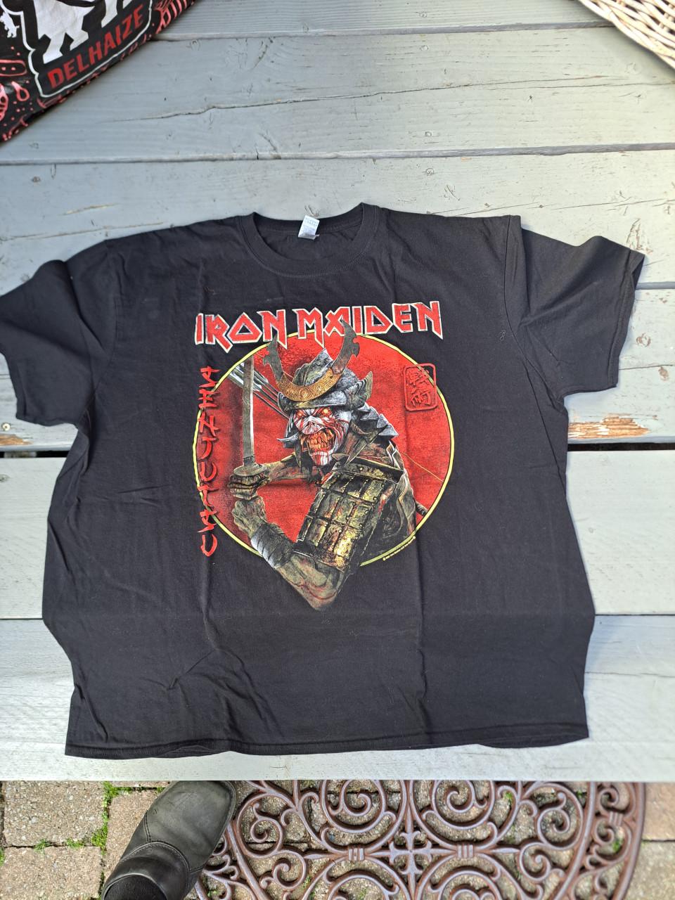 AC/DC   , Iron Maiden   T-shirt