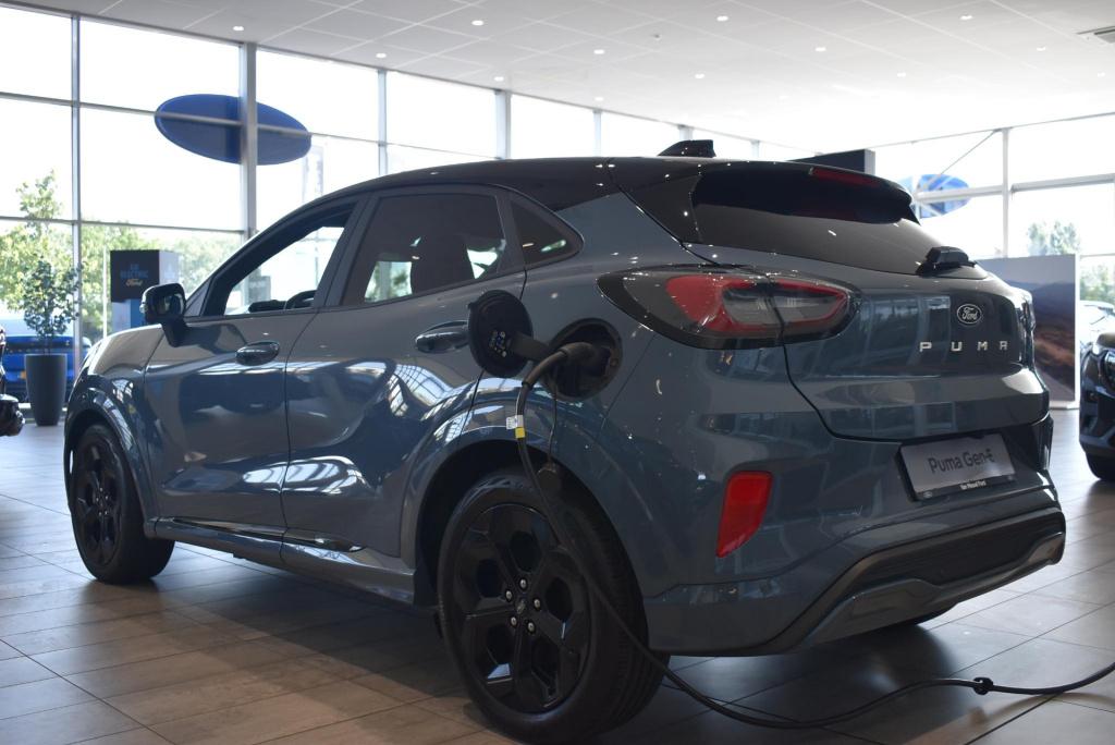 Ford Puma Gen-e bluecruise edition 47 kwh | showroom voorraad | 4400.- kort