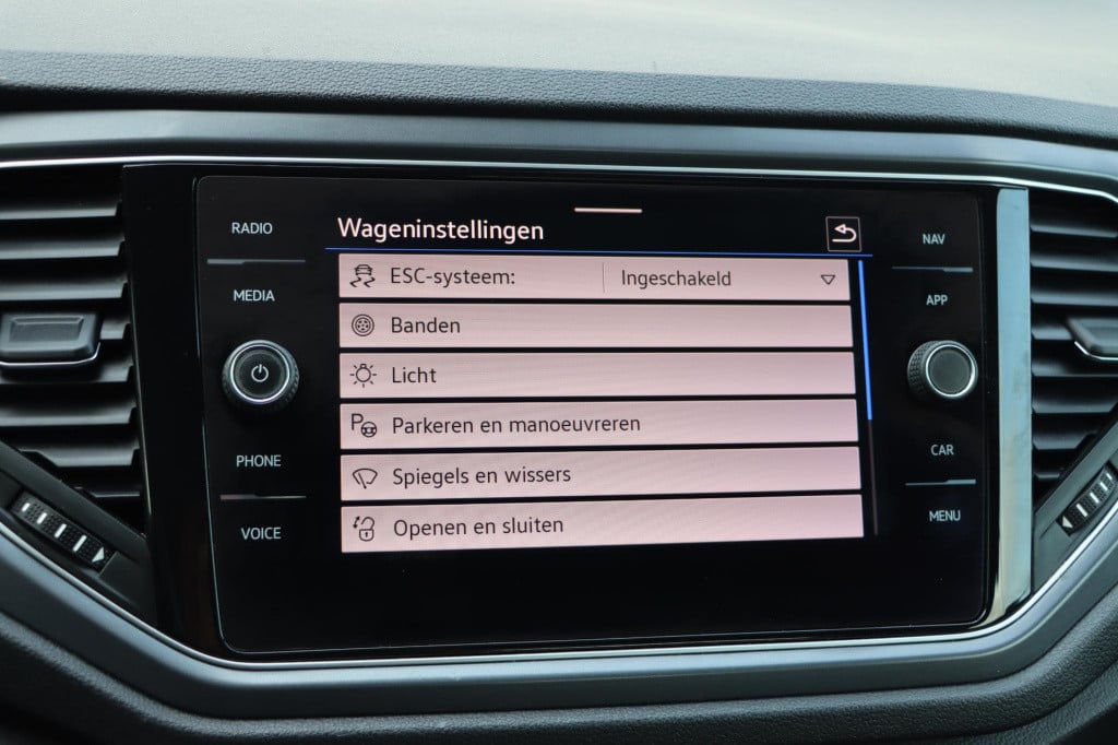 Volkswagen T-roc cabrio 1.5 tsi r-line 150pk dsg7